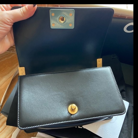 💛SOLD-GONE💛 Chanel small boy bag - Picture 15 of 17